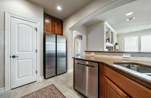 Mueller Casa | @ Mueller! Charming One-Story 3/3 Home Central Austin