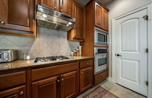Mueller Casa | @ Mueller! Charming One-Story 3/3 Home Central Austin