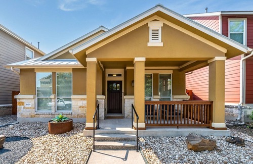 Mueller Casa | @ Mueller! Charming One-Story 3/3 Home Central Austin