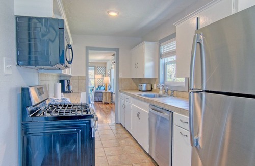 Rockport Casa | Muizenberg 6031rpb 3 Bedroom Home by RedAwning