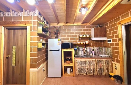Seolcheon-myeon Casa | Muju Heukjip Punggyeong Pension
