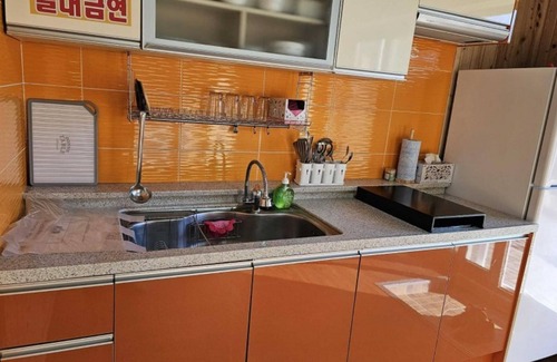 Seolcheon-myeon Casa | Muju Windmills and Streams Pension