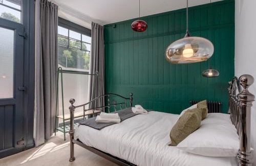 Todmorden Apartamento | Mulberry Boutique Stay Ground Floor Canal Side
