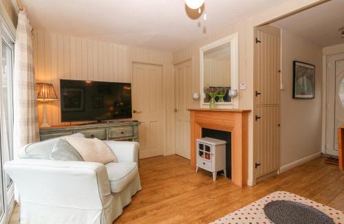 Bont Newydd Casa | Mulberry Cabin On The Lake