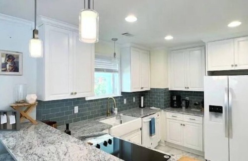 Heights Casa | MULBERRY HOUSE in the Heart of the Heights