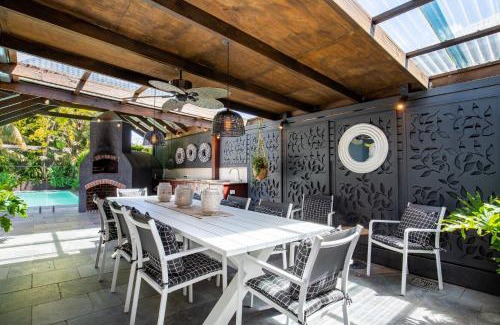 Berry Casa | Mulberry House - Pet Friendly with Swimming Pool