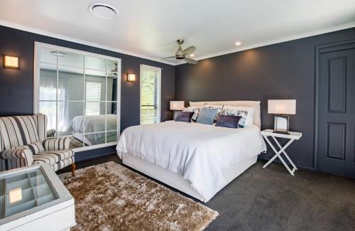 Berry Casa | Mulberry House - Pet Friendly with Swimming Pool