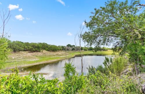 Bandera Casa | Muller's Ark Guest Ranch - River House
