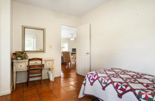 Bandera Casa | Muller's Ark Guest Ranch - River House