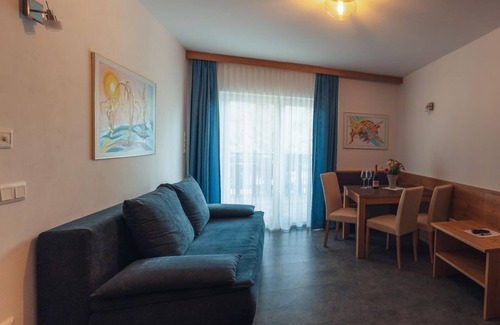 Klopein am Klopeiner See Apartamento | Multi-bed room, shower, WC, balcony - Parkhotel Zuzek
