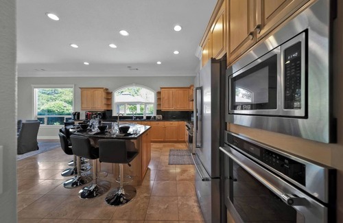 Pacheco Casa | Multi-Family Estate Pool HT Gym Sauna Full Kitchen