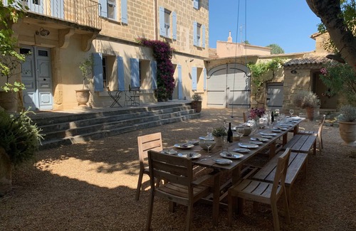 Aubais Casa | Paraíso familiar múltiple en pueblo amigable con todas las comodidades cerca de Montpellier