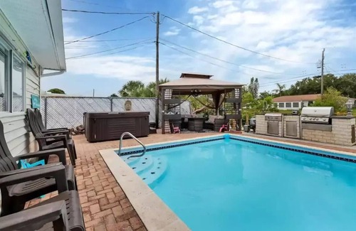 Englewood South Casa | Multi Family Waterfront Paradise