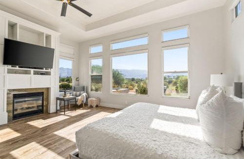La Quinta Villa | Multi-Million Dollar PGA West 4BR 5BA Pool Spa