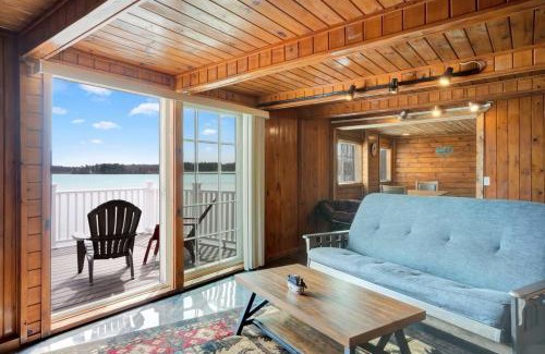 Mayfield Casa | Multi-unit with lake access