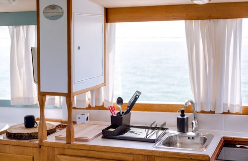 Faro Alquiler De Eote | Mulubinba SeaHouse - Barco Hotel