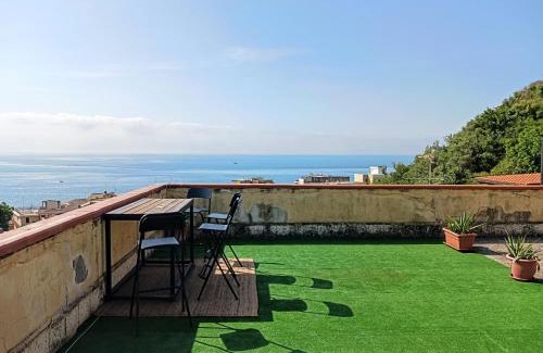 Villagonia Apartamento | Mungi bay, flat with sea view roof top terrace