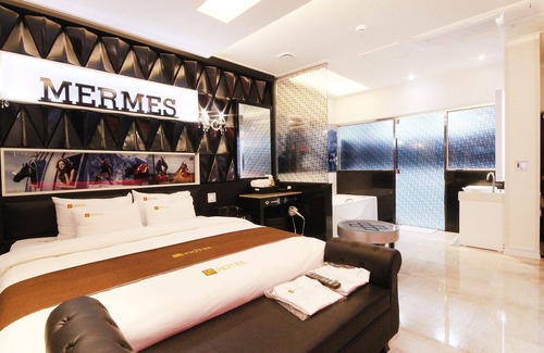 Mungyeong Hotel | Mungyeong Myeongpum Hotel Geonilla