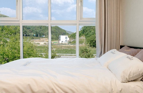 Mungyeong Casa | Mungyeong The Most Pool Villa