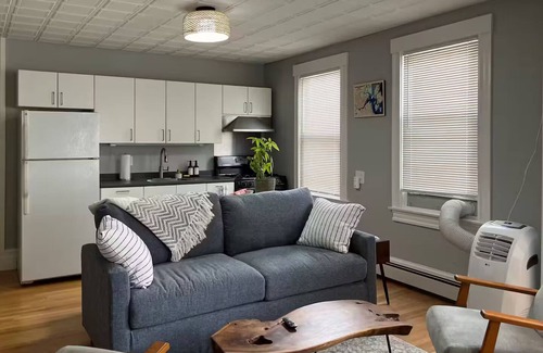 Munjoy Hill Casa | Munjoy Hill Haus- Experience the best location in Portland