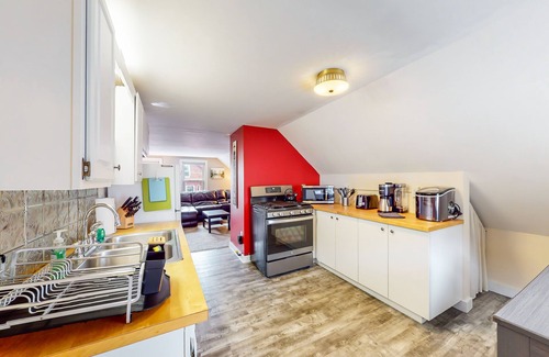 East End Casa | Munjoy Hill hideaway with AC - walk to dining & Eastern Promenade