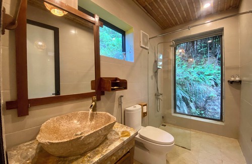 Hoa Lu Hotel | Muong Village Ninh Binh