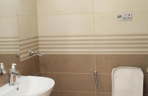 Monrovia Hotel | Murex Plaza Hotel & Suites
