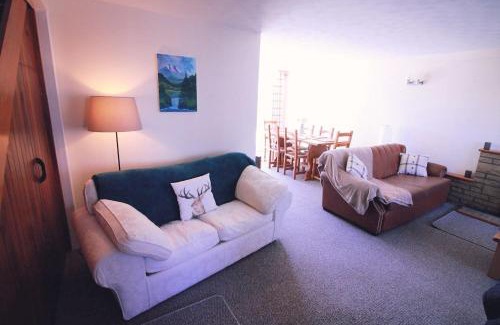 Edern Casa | Muriau Gwyn, Edern, Morfa Nefyn