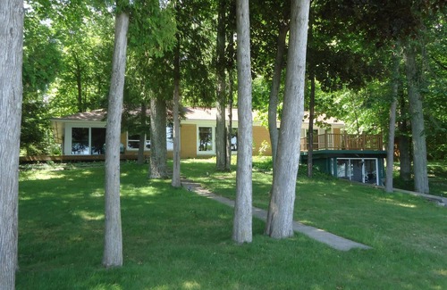 Glen Arbor Casa | Murphy's Glen- Big Glen Lake Waterfront