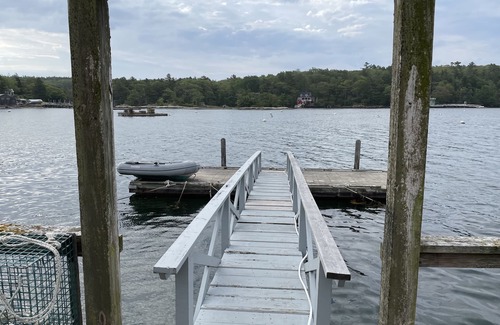 Bayville Casa | Murray Hill oceanfront home with private dock