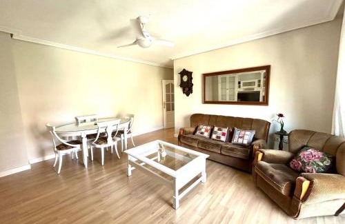 Área Metropolitana de Murcia Apartamento | Museo Salzillo - Más que apartamentos