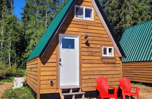 Brew Bay Cabina | Mushroom Cabin on 33 Acres