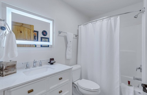 Stanardsville Casa | Music of the Mtns Rm. 203