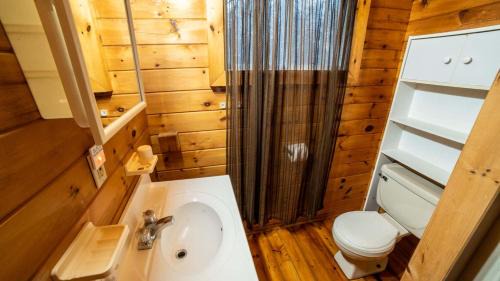 Muskoka Lakes Casa | Muskoka Lakeview Cottage - Pier 100 #40