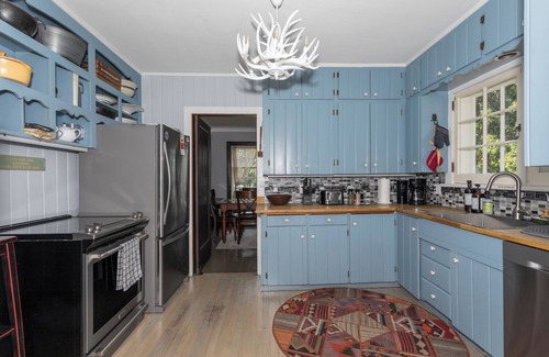 Windermere Casa | Muskoka Manor, Windermere, Lake Rosseau, with Sauna and Fireplace