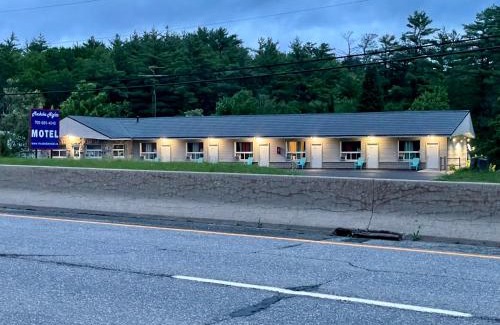 Gravenhurst Hotel | Muskoka Nights