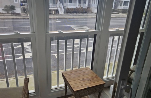 South End Condominio | Debe ver condominio! 2 cuadras de OCNJ Beach !!Propiedad de esquina!