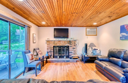 Lake Ariel Casa | Must see the Up Cabin in the Hideout