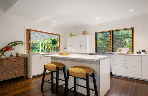 Bangalow Casa | Mustique - 3 BR Caribbean-inspired village retreat