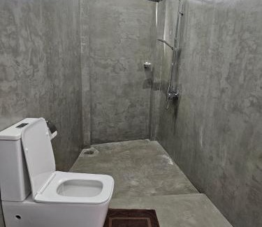 Dickwella Hotel | Muthu Sea View Hiriketiya