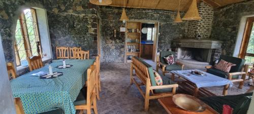 Western Region Casa | Mutolere Coffee Pot Guest Houses