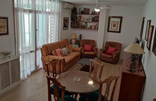 Cercadilla-Medina Azahara Apartamento | MUY CÉNTRICO, A 8 MIN DEL AVE ANDANDO, REFORMADO.
