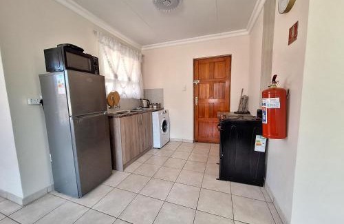 Mangaung Apartamento | MV self-catering 3 Units