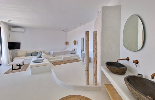 Kalafatis Casa | MvibesMykonos homes and studios