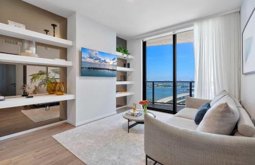 Downtown Miami Apartamento | MVR Epic Views & Resort Pool for Perfection