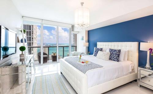 Downtown Miami Apartamento | MVR - Stylish Stay w Resort Access