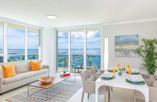 Coconut Grove Apartamento | MVR-Tired of Hotels This Stay Breaks the Mold