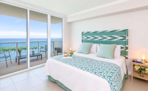 Coconut Grove Apartamento | MVR-Tired of Hotels This Stay Breaks the Mold