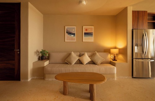 La Unión de Isidoro Montes de Oca Condominio | Beachfront Condo Los Panchos in Playa la Saladita / Coco 101