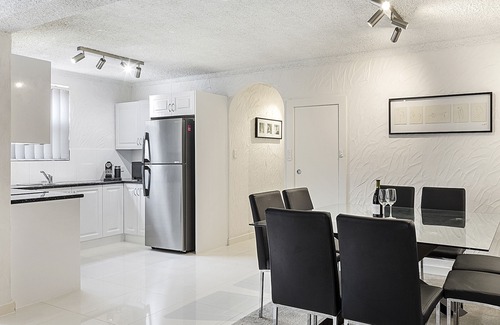 Glenelg South Apartamento | My Captain | 3BDR, Luxury, Beach, WiFi & Airport